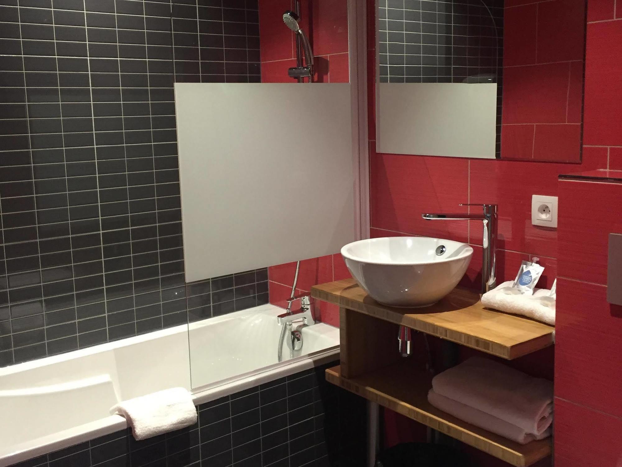 Hotel Kyriad Blancarde - Timone 3*
